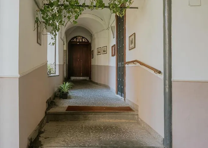 Darling'S House